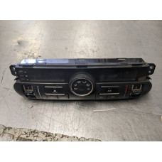 GSD337 Manual Climate Control HVAC Assembly For 09-11 Kia Borrego  3.8 972502J050